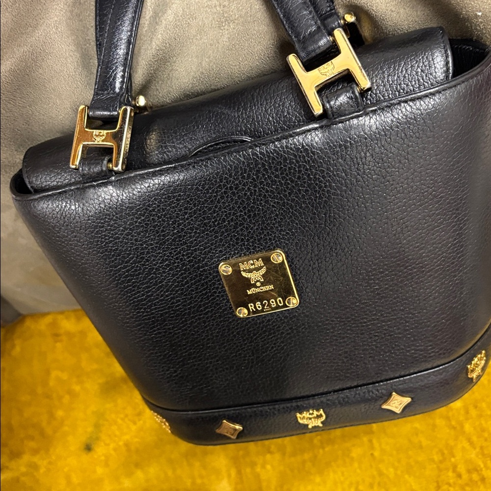MCM Black Tote with Gold Detailing -Pristine Condition - Picture 2 of 16